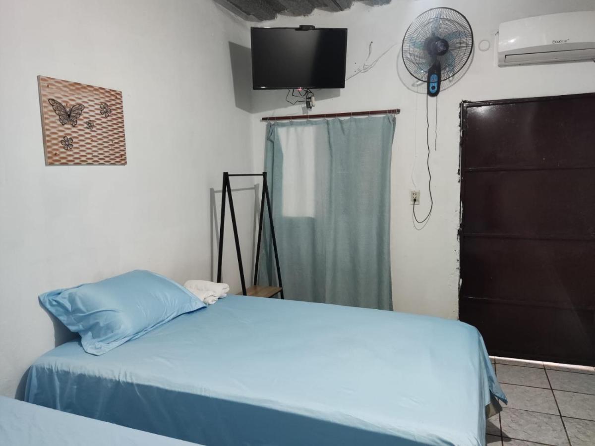 Hostal Santa Marta La Union Luaran gambar